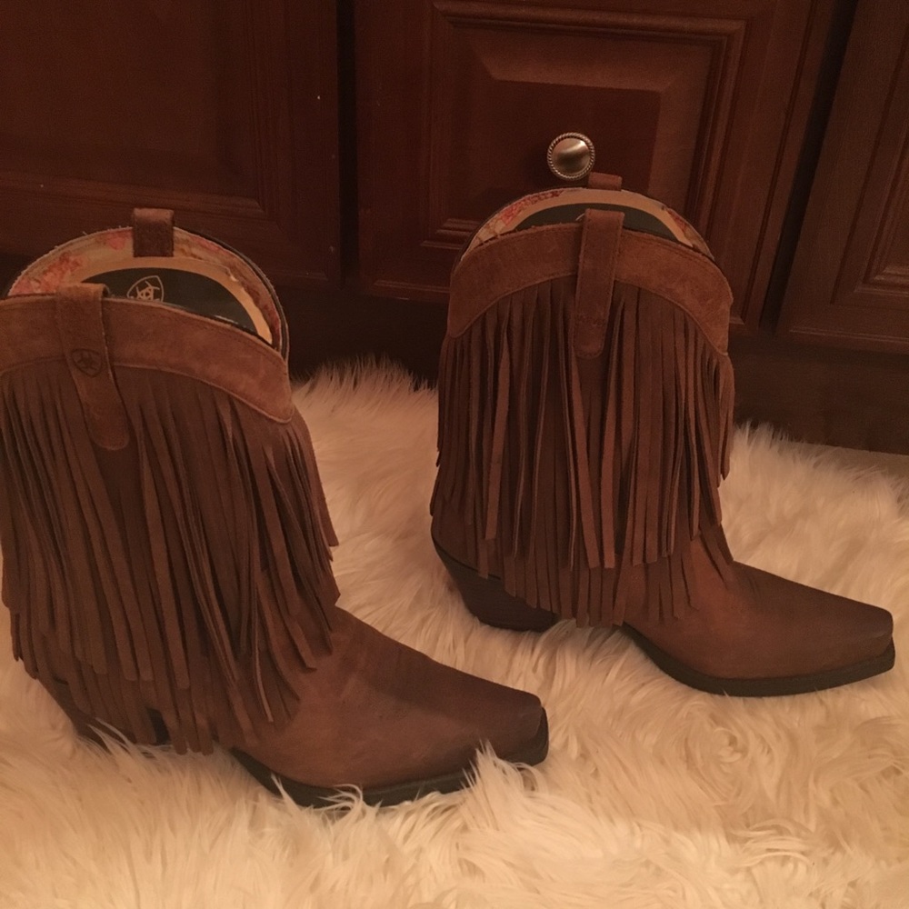 Genuine leather boots worn once